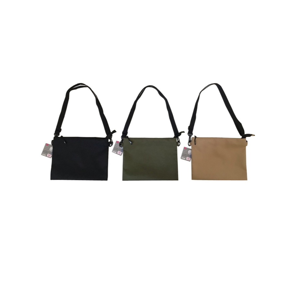 Shoulder Bag with Bottom Gusset