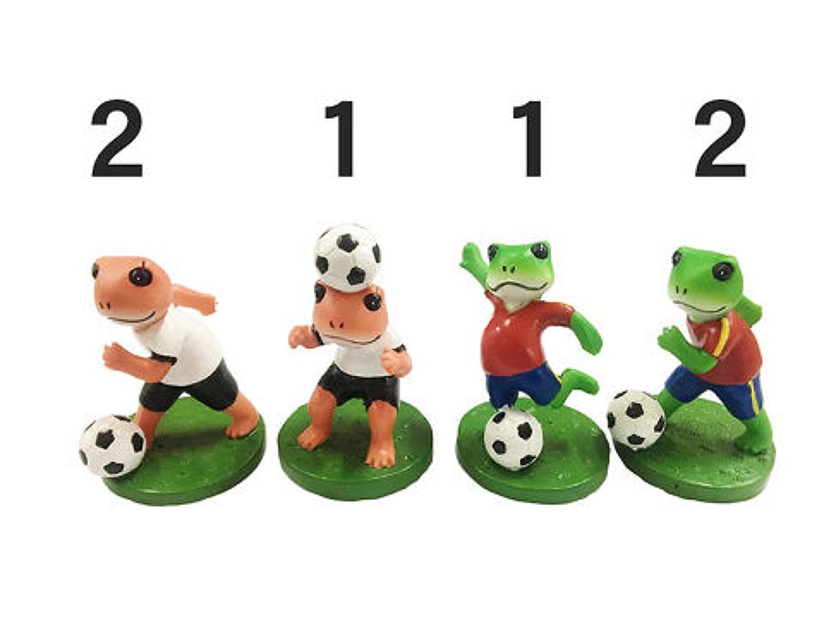 Frog Figurine -Sports -Soccer B-